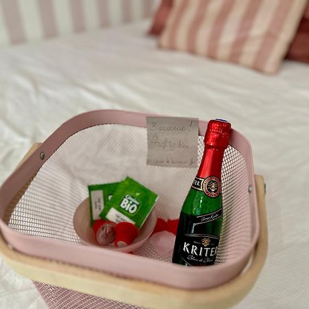 Romantic Room - Balneo - Ciel Etoile - Free Wifi - Netflix - Hyper Centre Pezenas Exterior photo