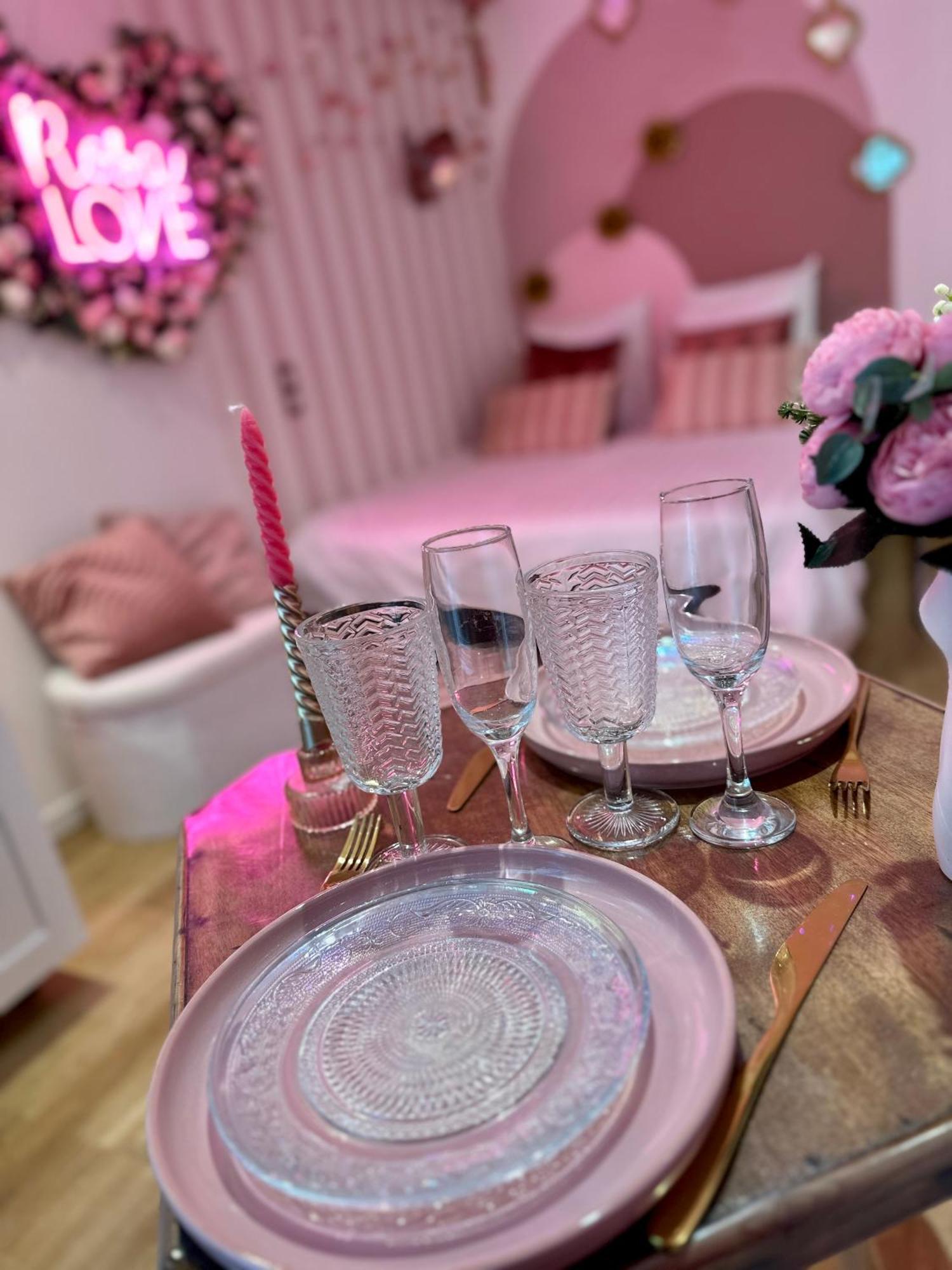 Romantic Room - Balneo - Ciel Etoile - Free Wifi - Netflix - Hyper Centre Pezenas Exterior photo